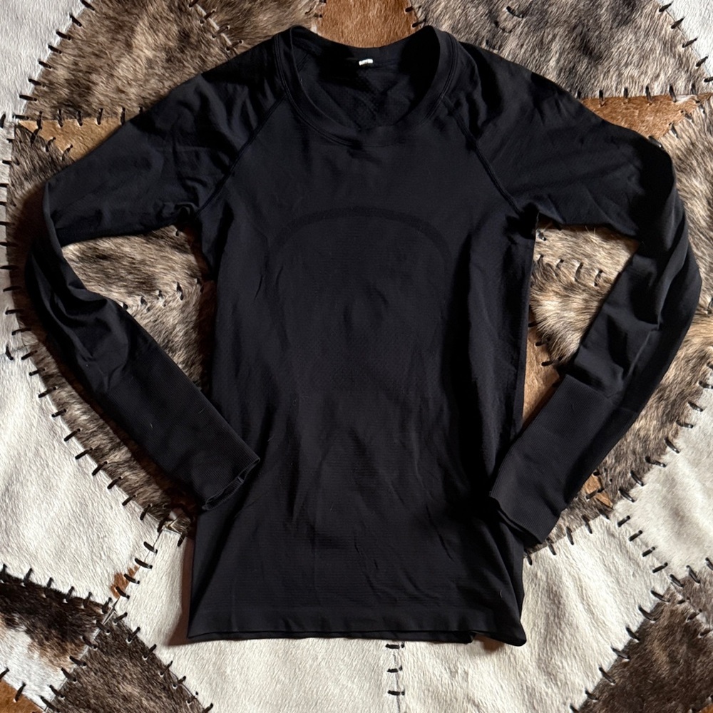Swiftly Tech Lululemon Athletica Black Long Sleeve Top